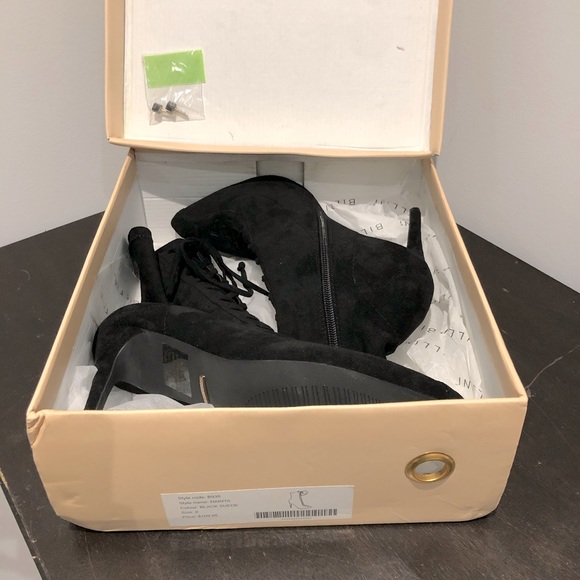 Heels - Picture 6 of 6